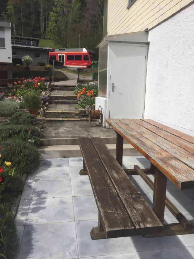Nid D'Abeilles Lejlighed Tramelan Eksteriør billede